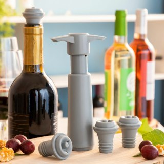 Pompa próżniowa i korki do wina Winuum InnovaGoods (4 zatyczki)